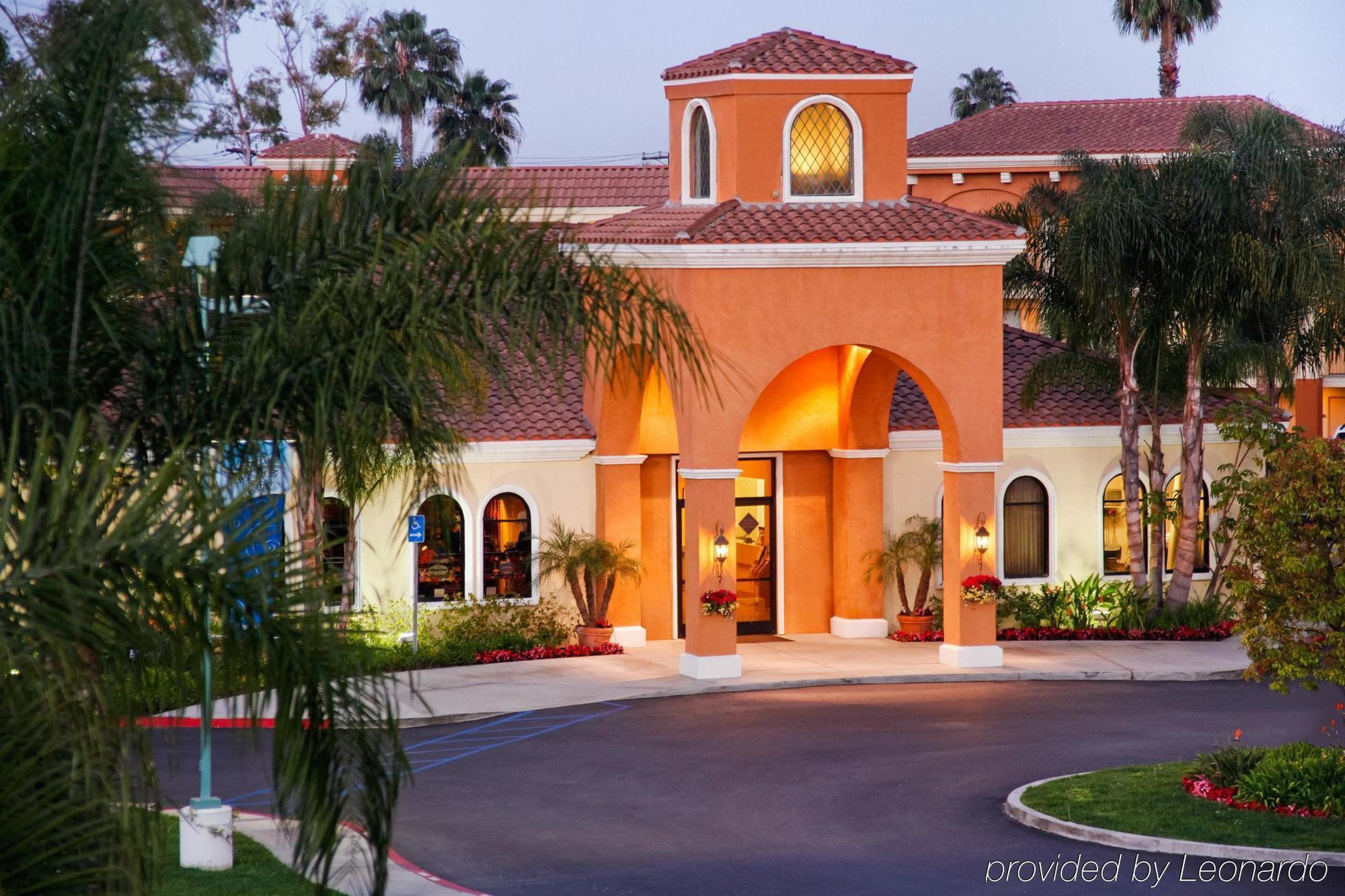 Cortona Inn And Suites Anaheim Resort Экстерьер фото